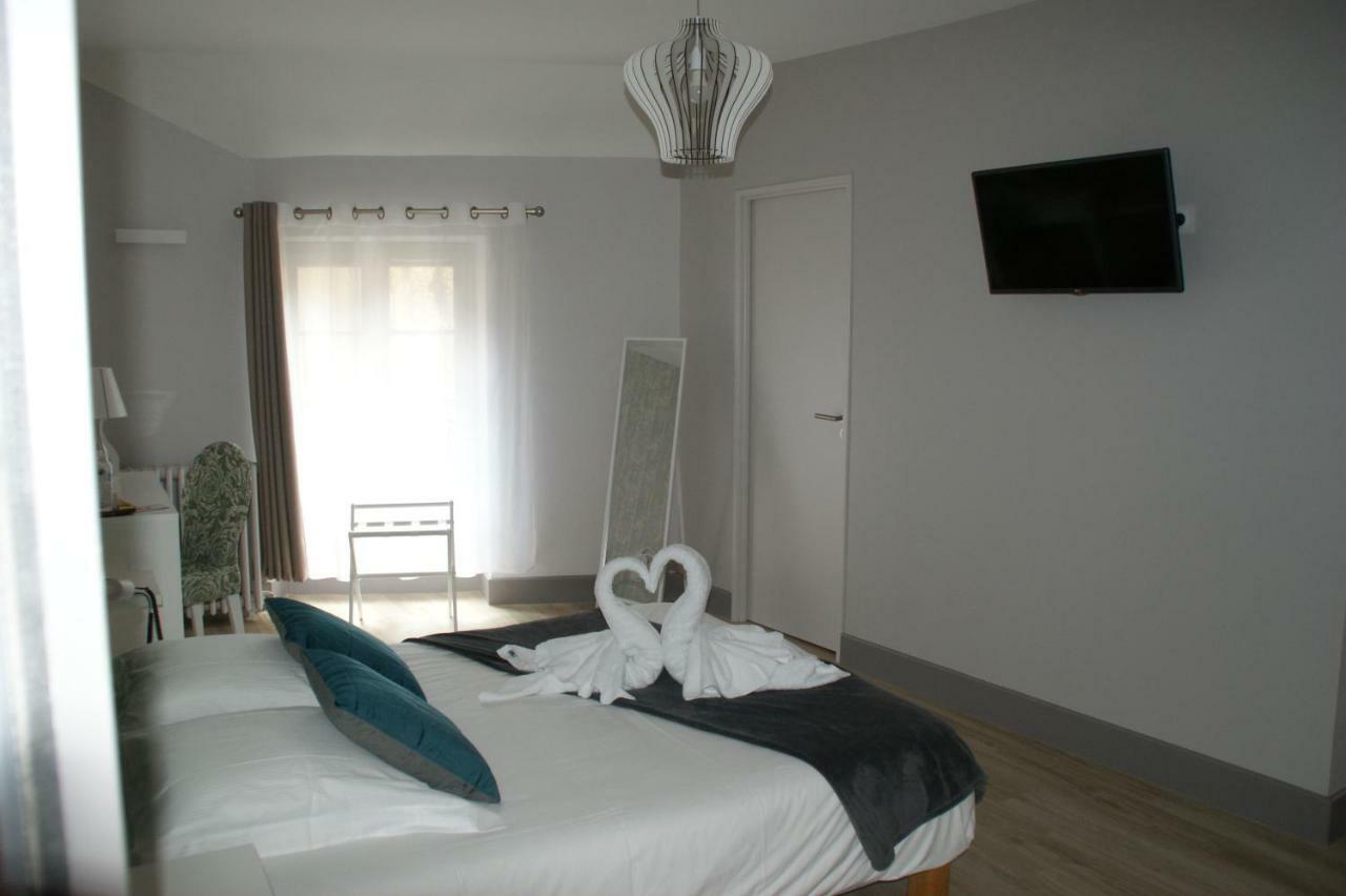Le Hotel